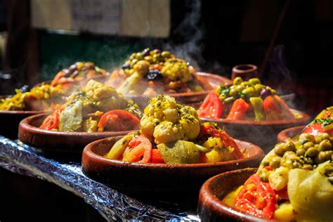 去摩洛哥旅遊怎麼樣？不妨從其獨特的文化景點、豐富的美食文化以及迷人的自然風光來欣賞這個國家的風情。